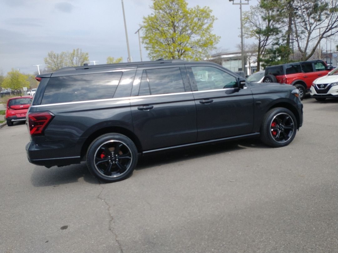 used 2022 Ford Expedition car, priced at $59,998