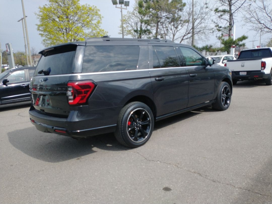 used 2022 Ford Expedition car, priced at $59,998
