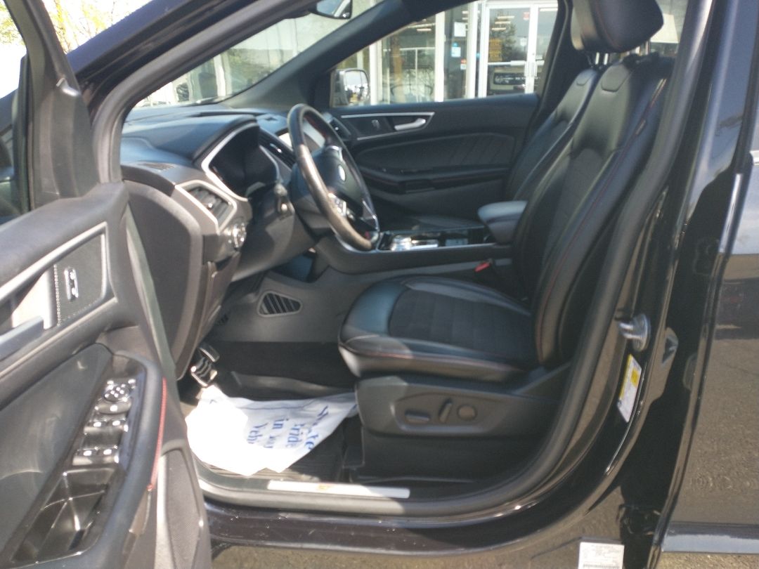 used 2020 Ford Edge car, priced at $27,397