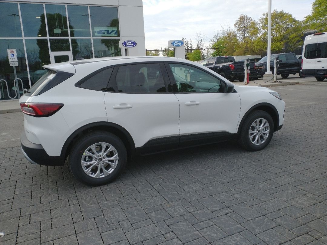 new 2025 Ford Escape car, priced at $37,243