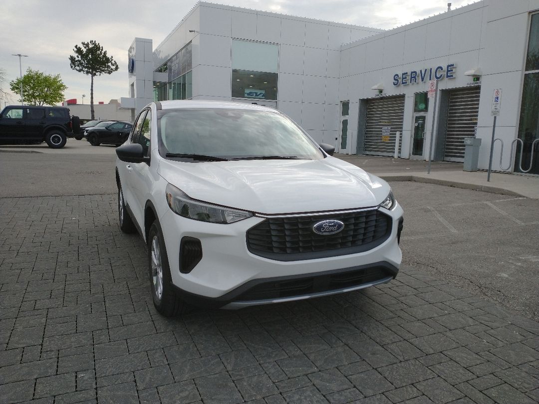 new 2025 Ford Escape car, priced at $37,243