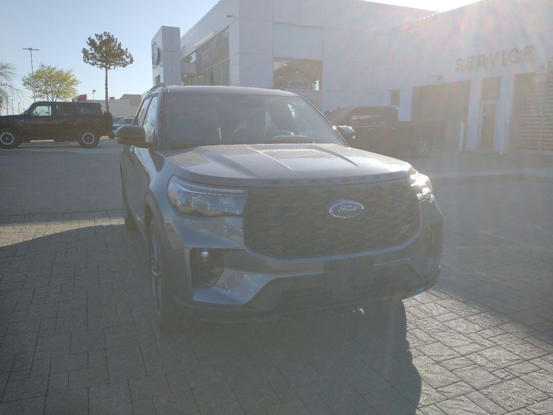 new 2025 Ford Explorer car, priced at $72,964