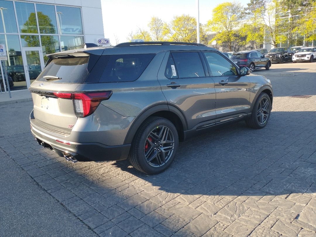 new 2025 Ford Explorer car, priced at $72,964