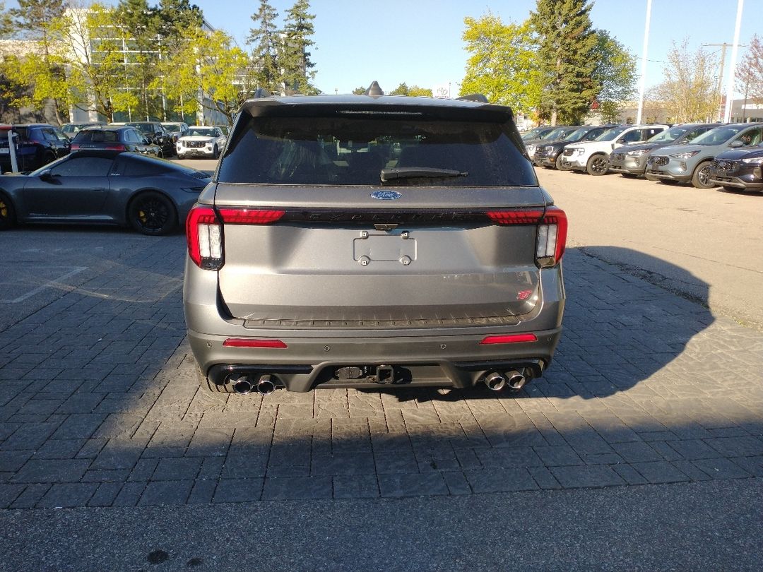 new 2025 Ford Explorer car, priced at $72,964