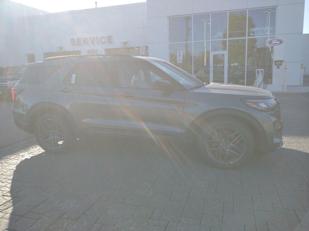 new 2025 Ford Explorer car, priced at $72,964