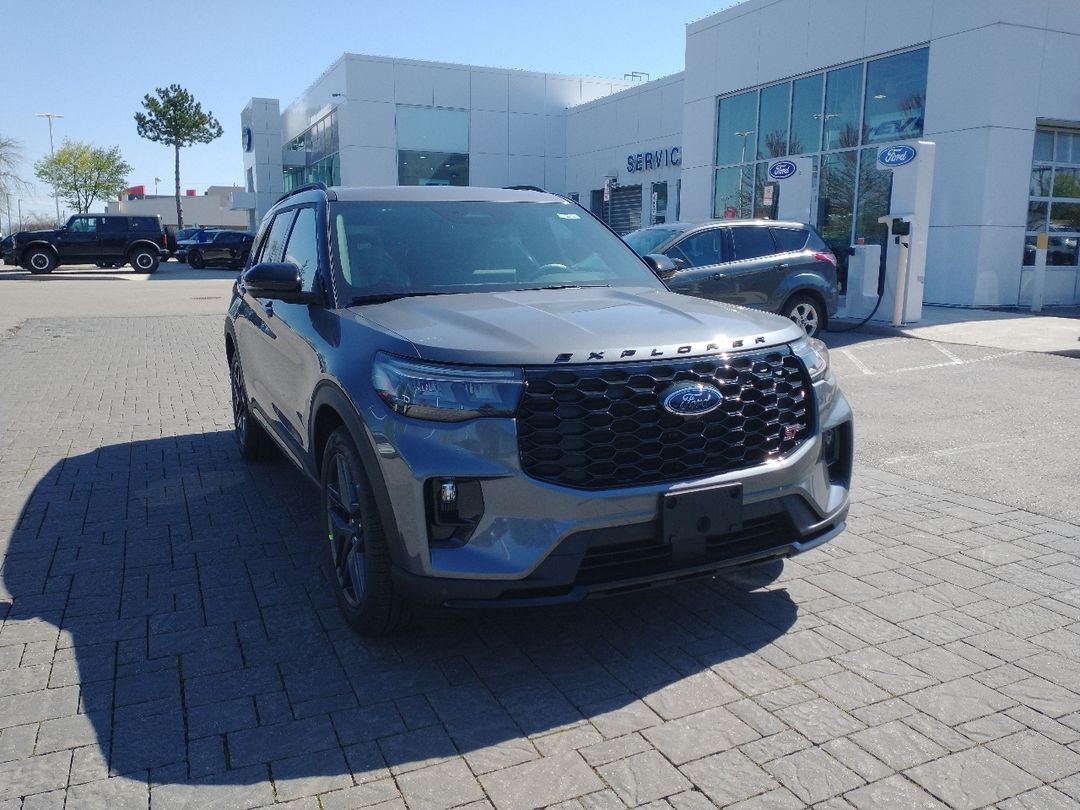 new 2025 Ford Explorer car, priced at $72,964