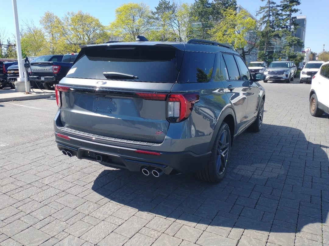 new 2025 Ford Explorer car, priced at $72,964