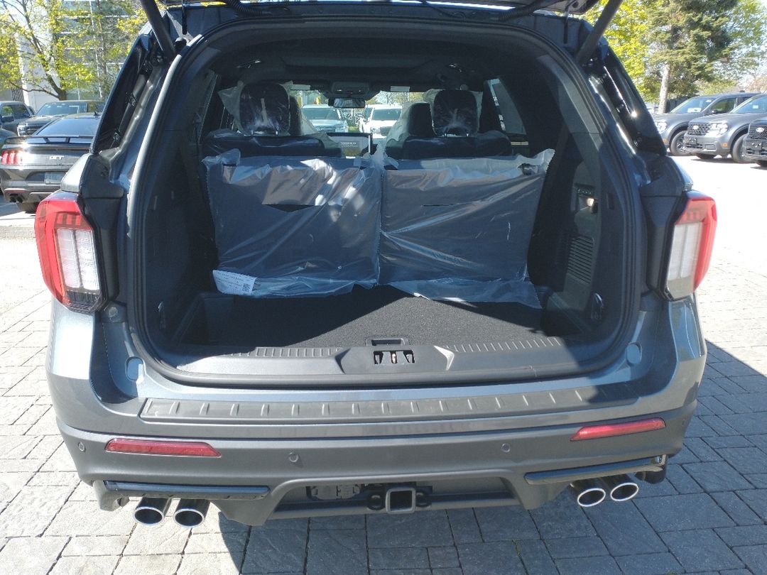 new 2025 Ford Explorer car, priced at $72,964