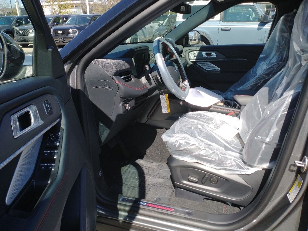 new 2025 Ford Explorer car, priced at $72,964