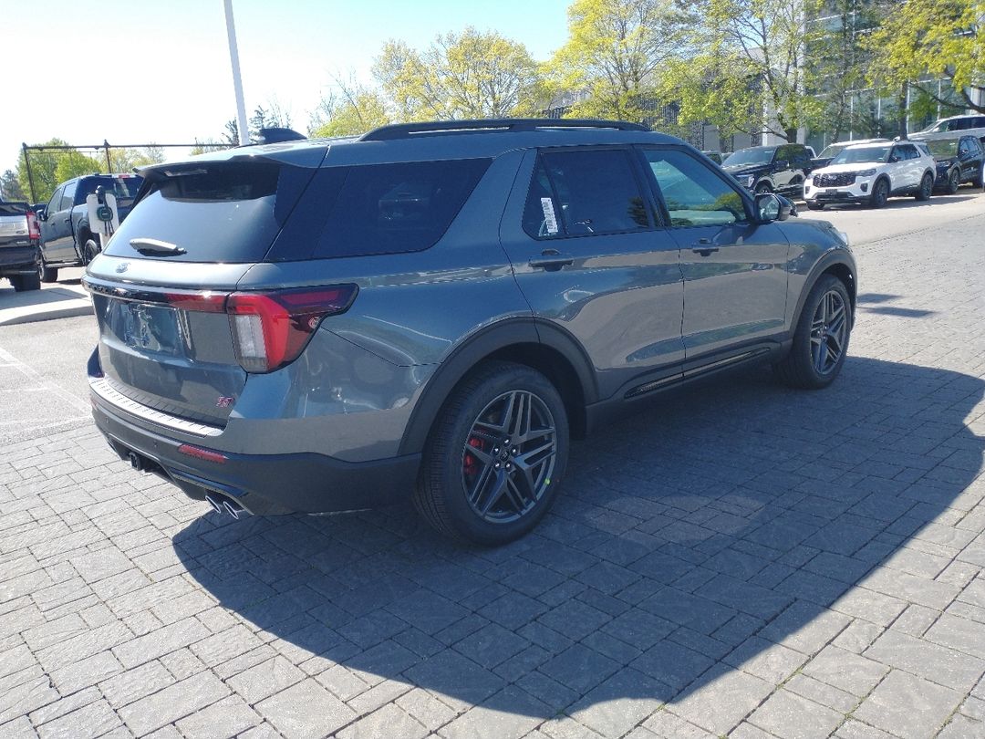 new 2025 Ford Explorer car, priced at $72,964
