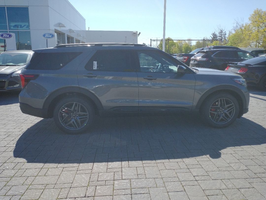 new 2025 Ford Explorer car, priced at $72,964