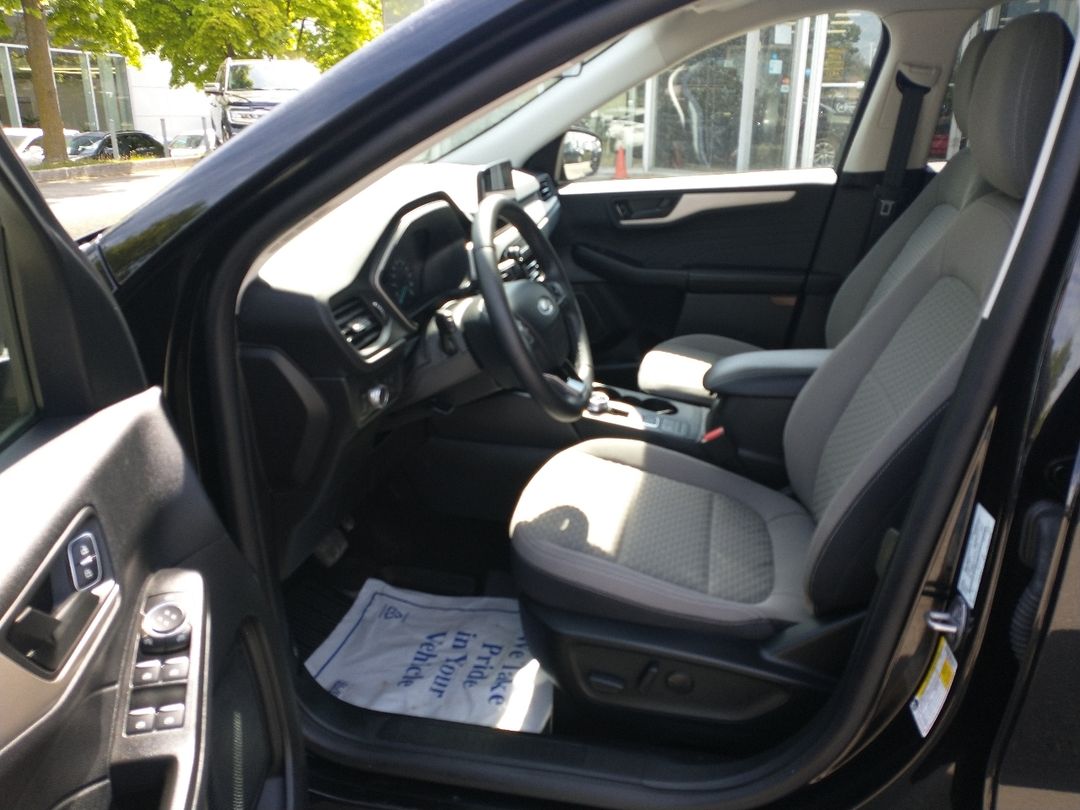 used 2022 Ford Escape car, priced at $29,397