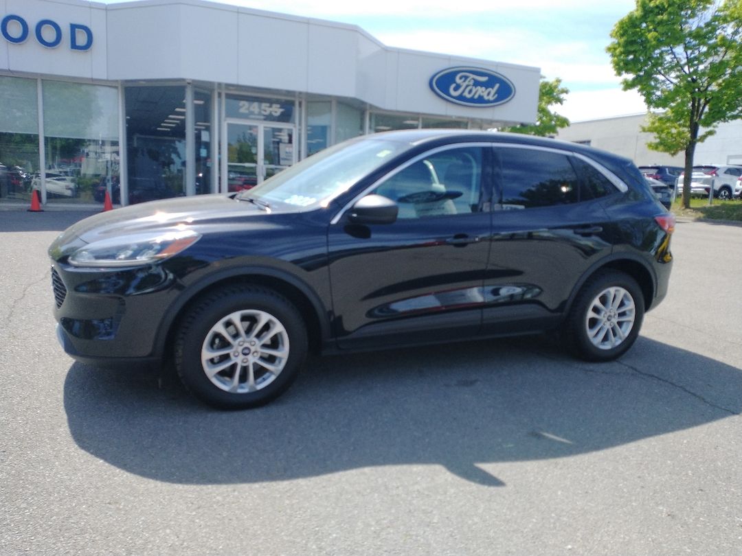 used 2022 Ford Escape car, priced at $29,397
