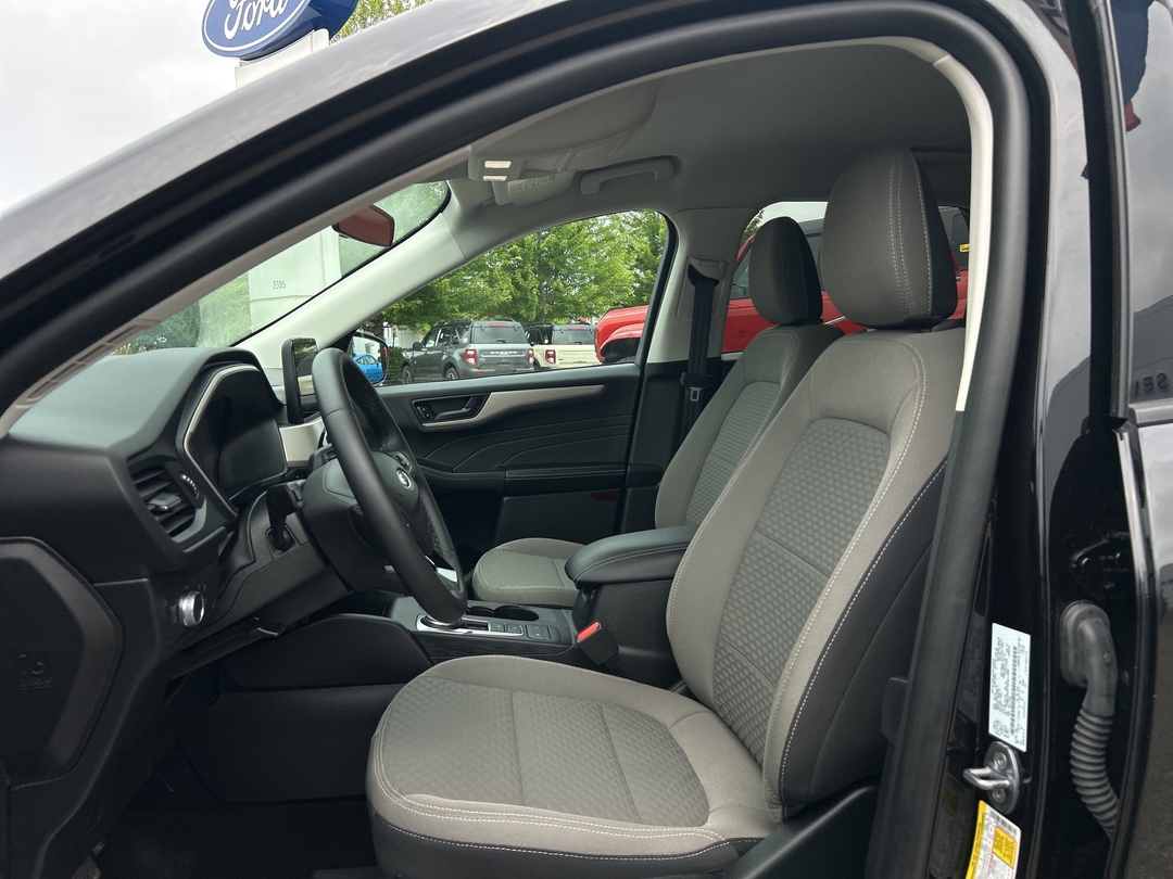 used 2022 Ford Escape car, priced at $28,998