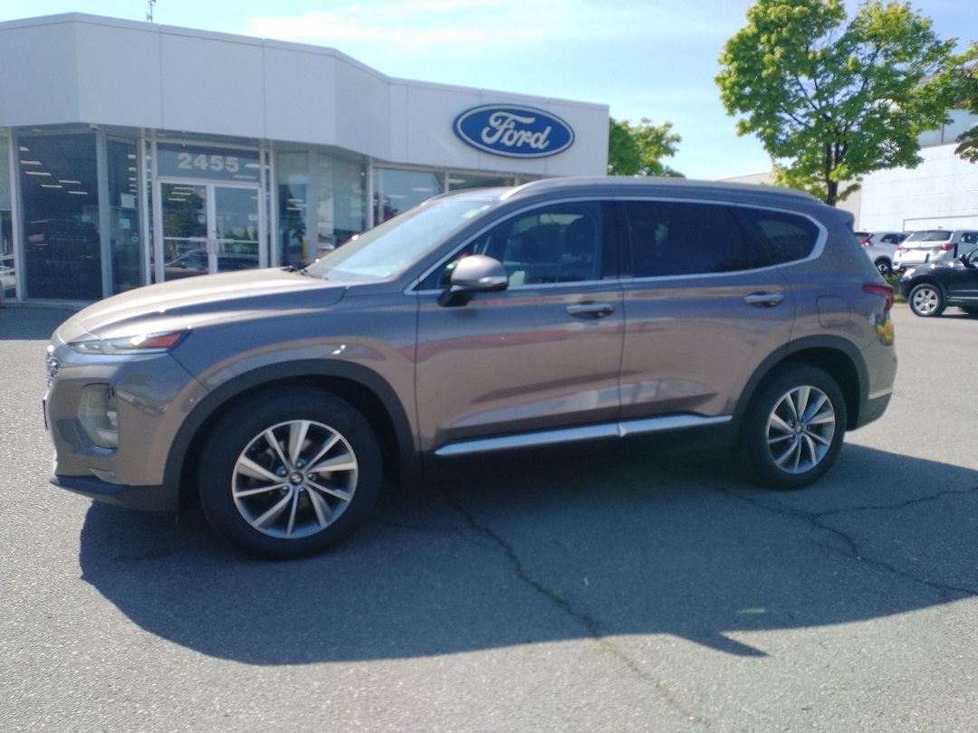 used 2019 Hyundai Santa Fe car, priced at $24,397