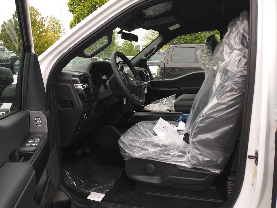 new 2025 Ford F-150 car, priced at $60,984