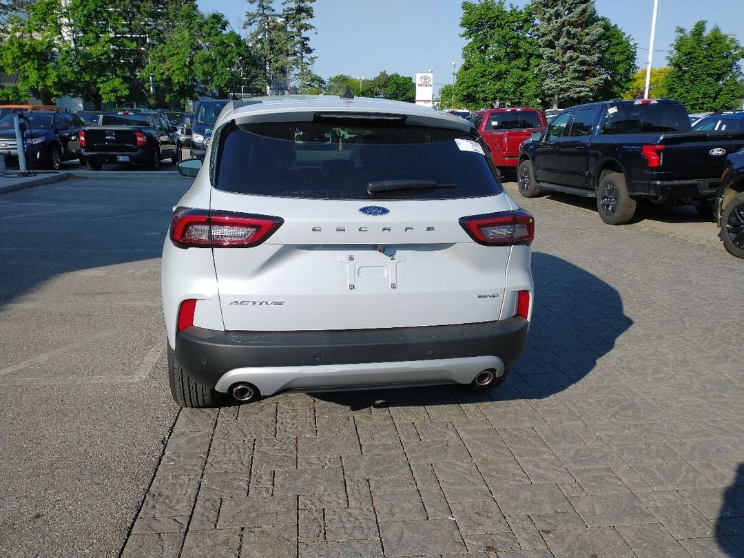 new 2025 Ford Escape car, priced at $39,543