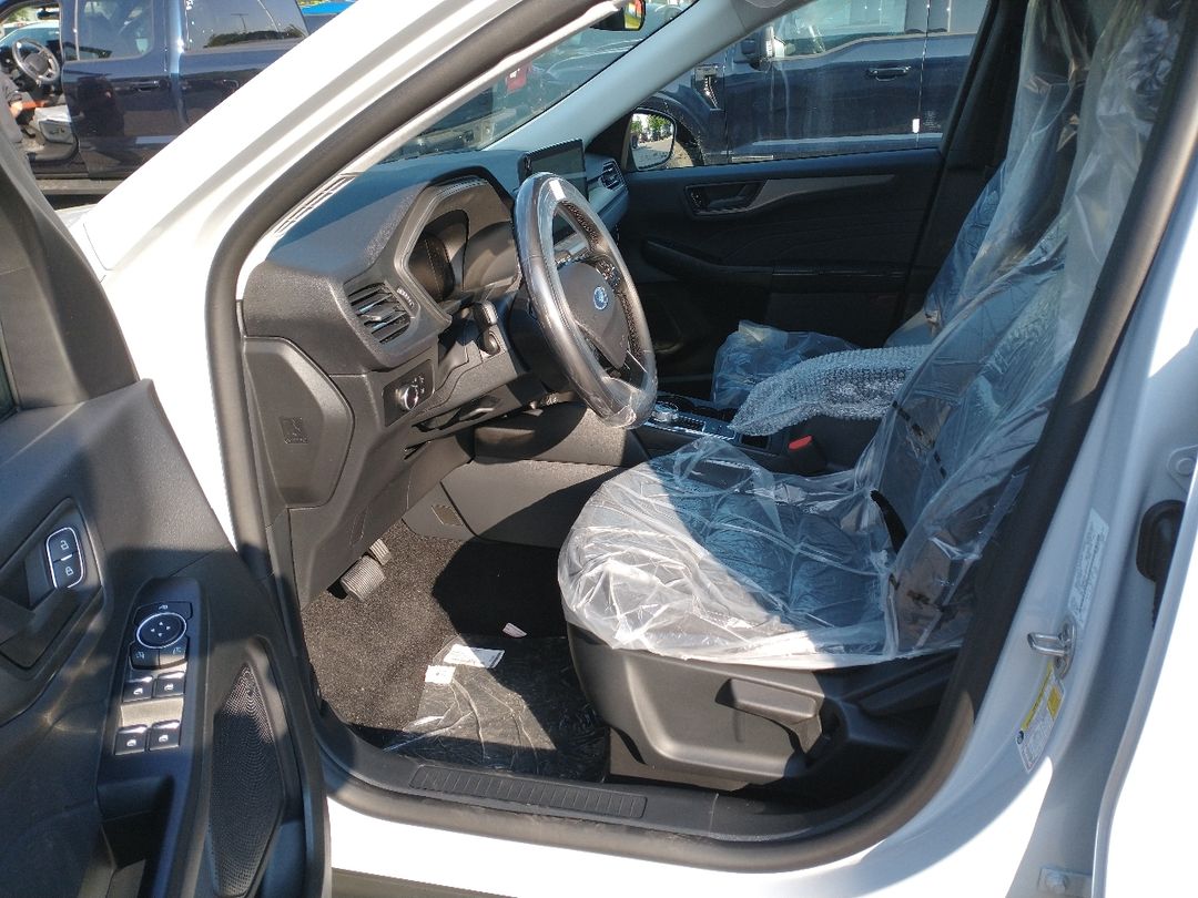 new 2025 Ford Escape car, priced at $39,543