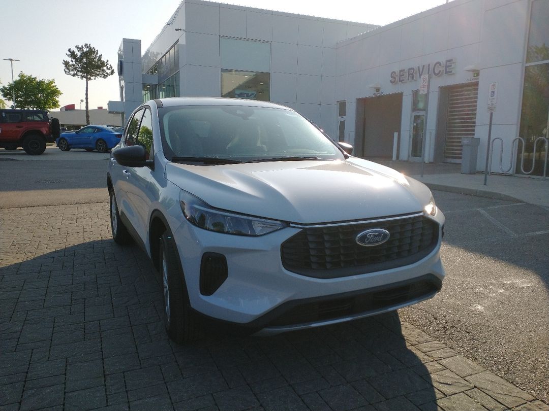new 2025 Ford Escape car, priced at $39,543