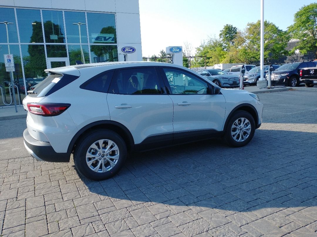 new 2025 Ford Escape car, priced at $39,543