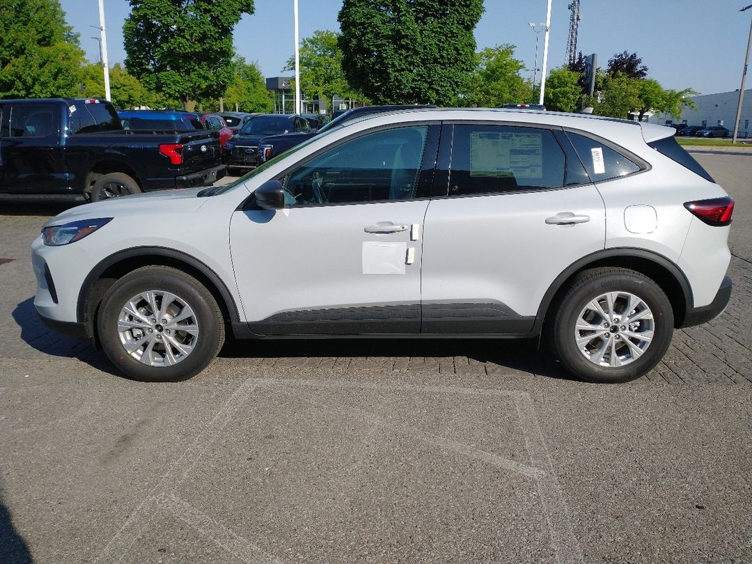 new 2025 Ford Escape car, priced at $39,543