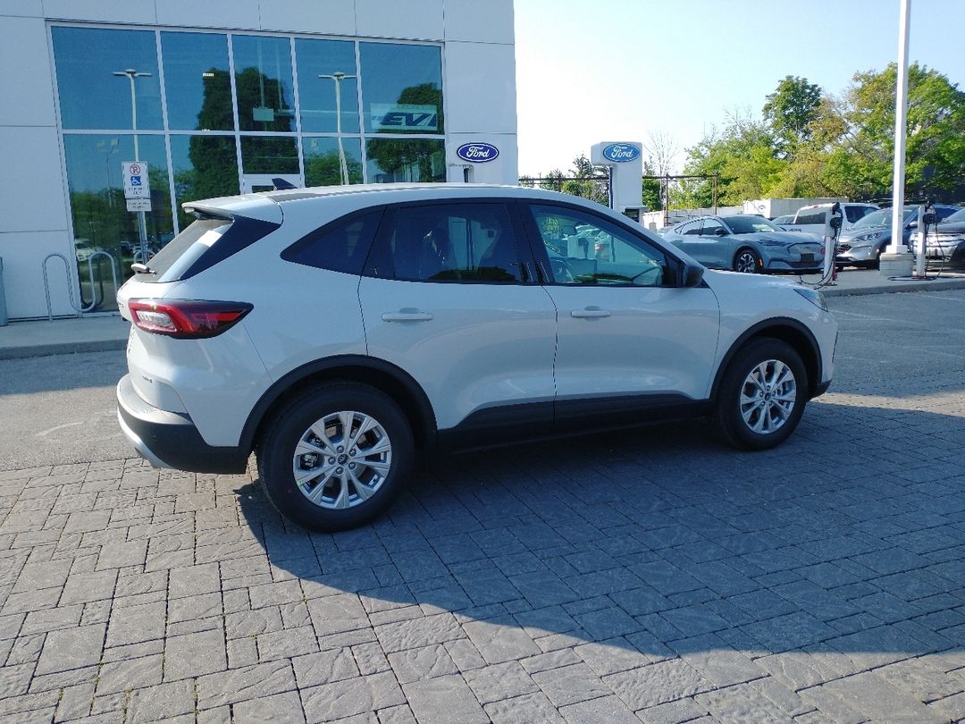 new 2025 Ford Escape car, priced at $39,543