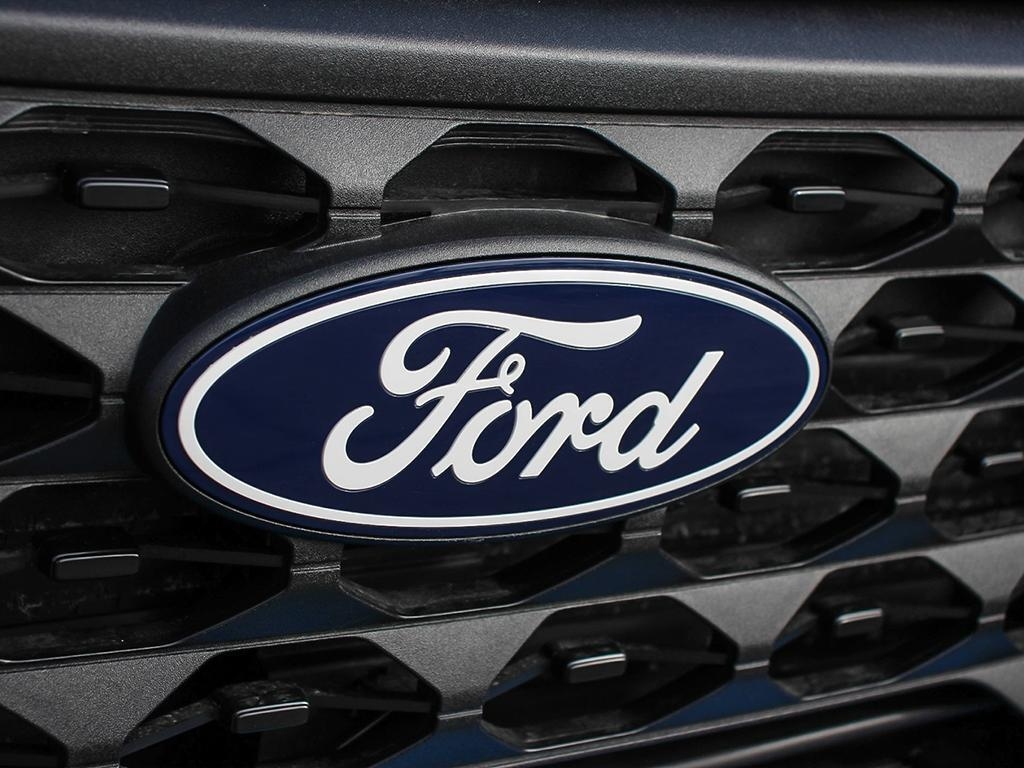 new 2025 Ford Maverick car, priced at $40,595