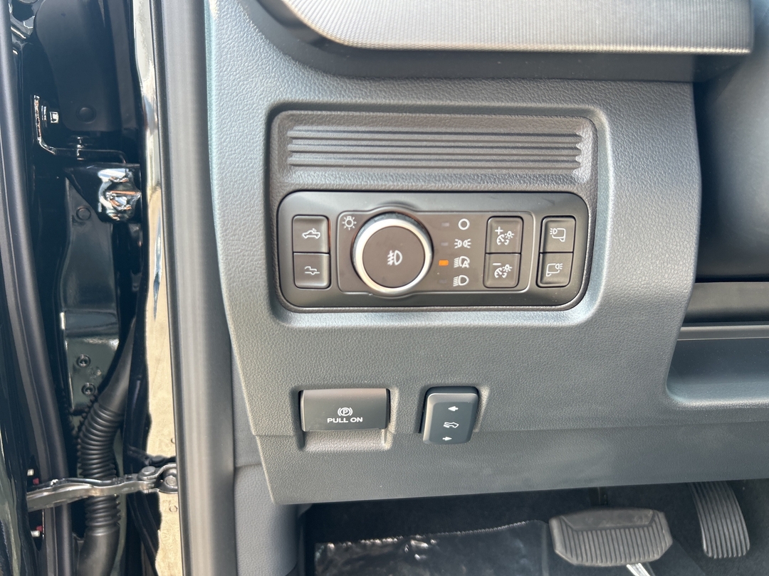 new 2025 Ford Super Duty F-250 SRW car, priced at $104,743