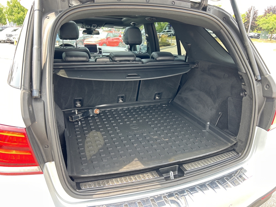 used 2018 Mercedes-Benz GLE car, priced at $21,988
