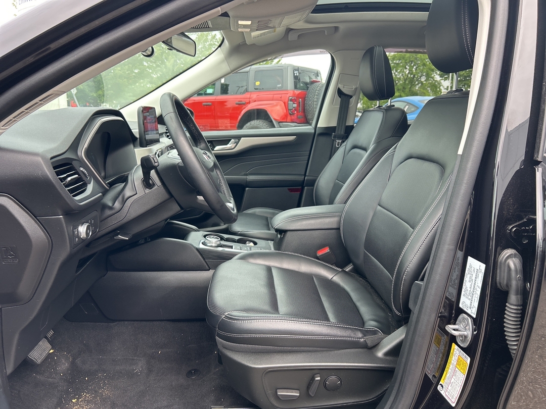 used 2022 Ford Escape car, priced at $25,988