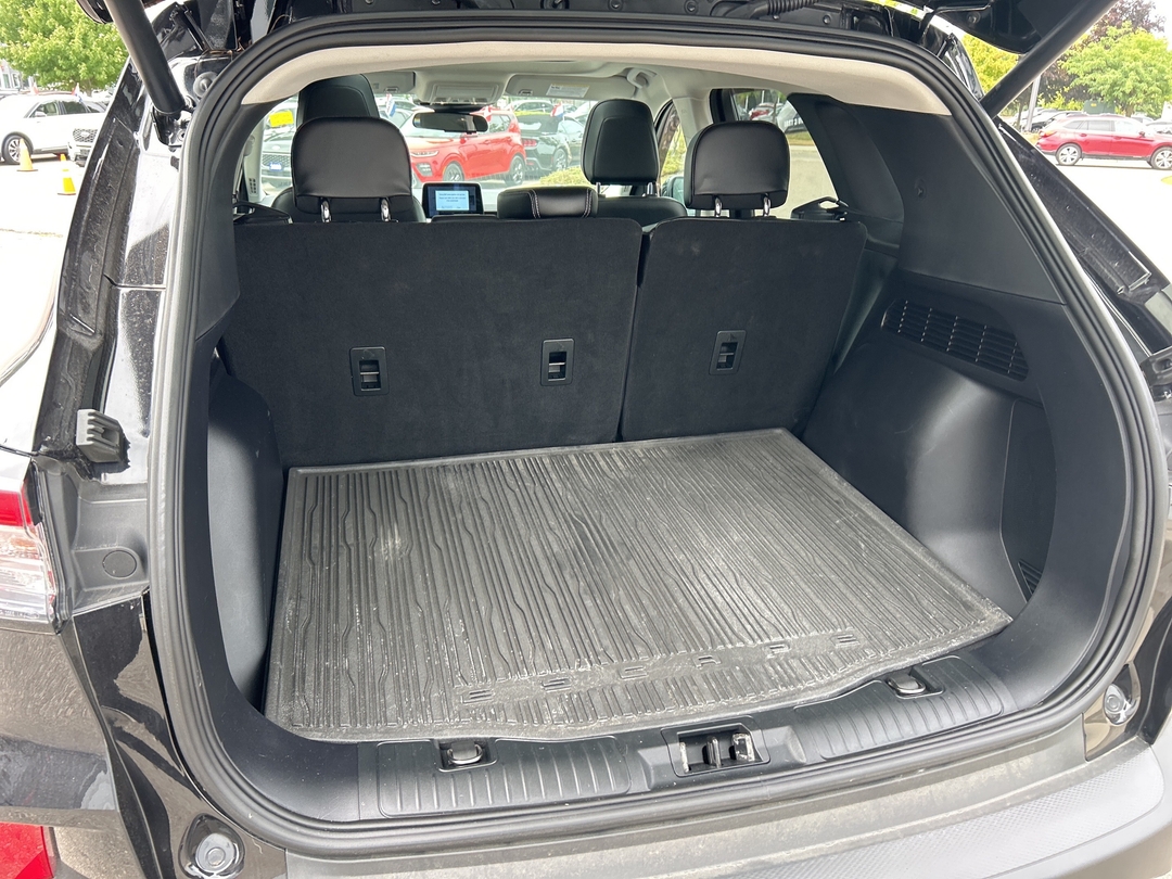 used 2022 Ford Escape car, priced at $25,988