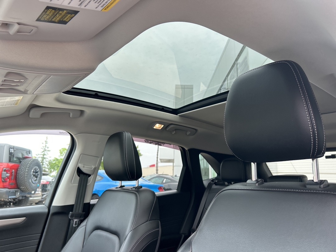 used 2022 Ford Escape car, priced at $25,988