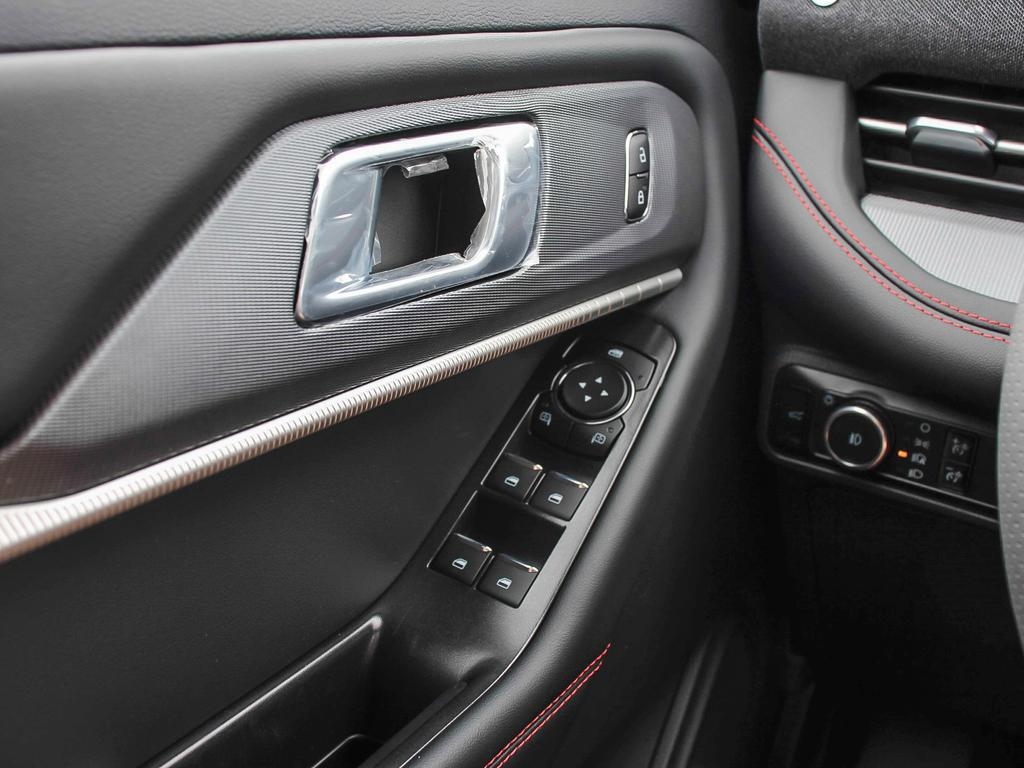 new 2025 Ford Explorer car, priced at $57,464
