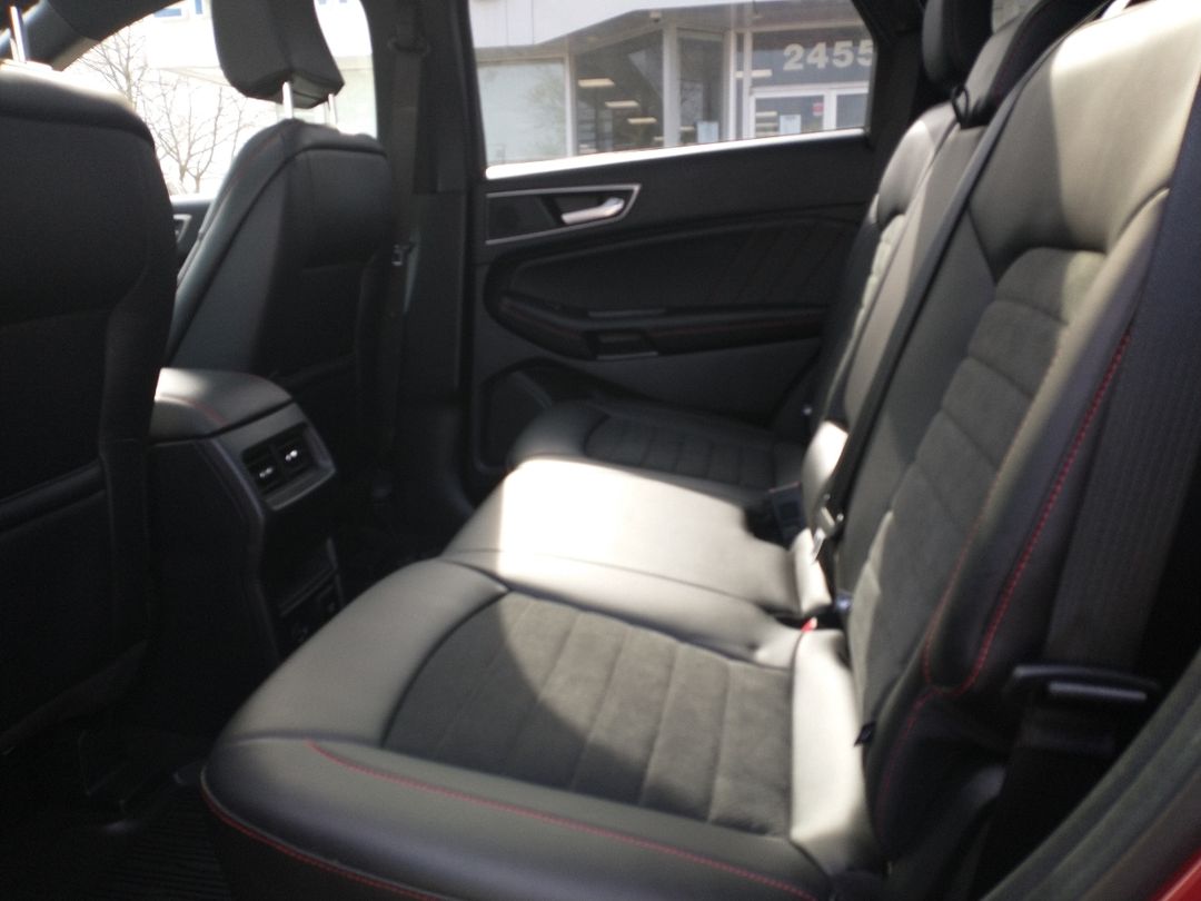 used 2022 Ford Edge car, priced at $38,998