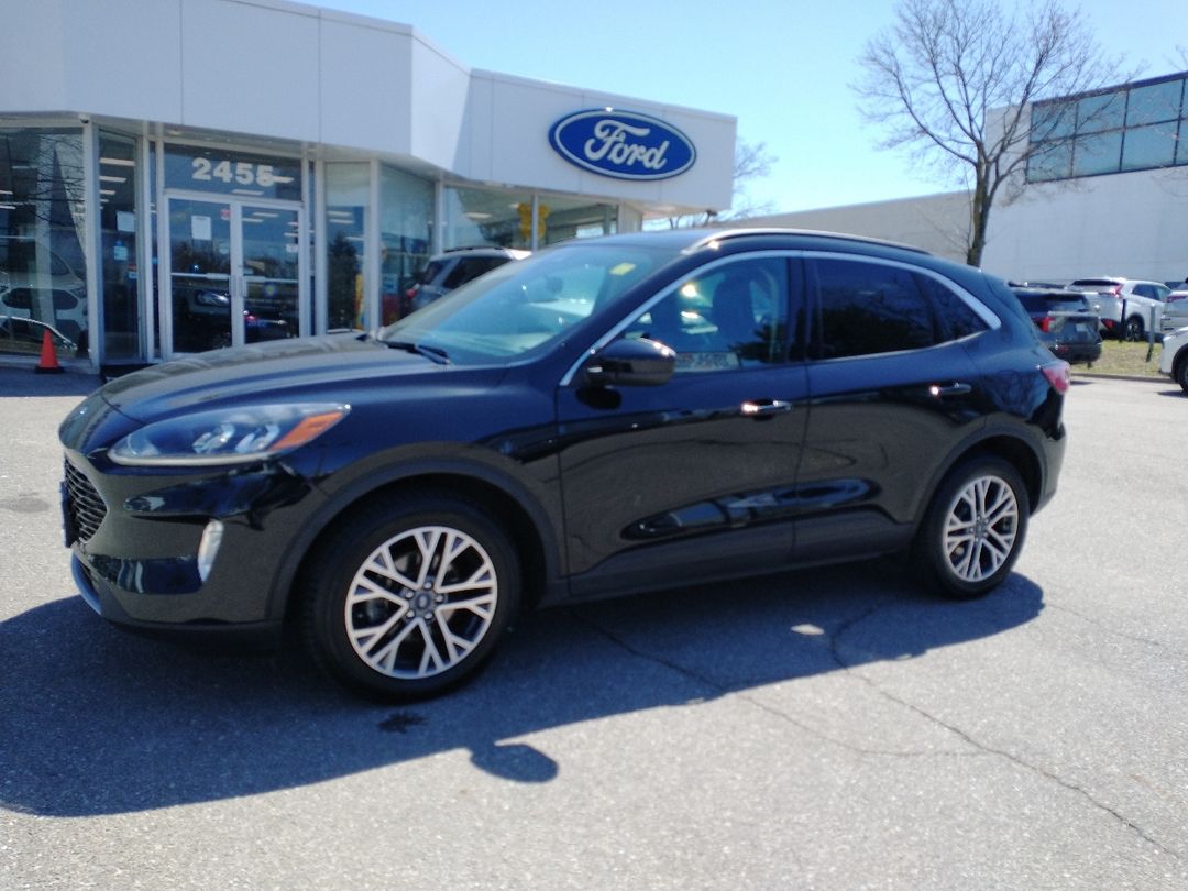 used 2020 Ford Escape car, priced at $24,998