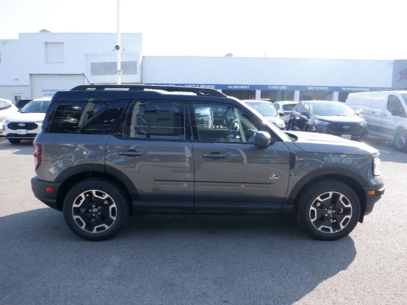 new 2024 Ford Bronco Sport car, priced at $48,657