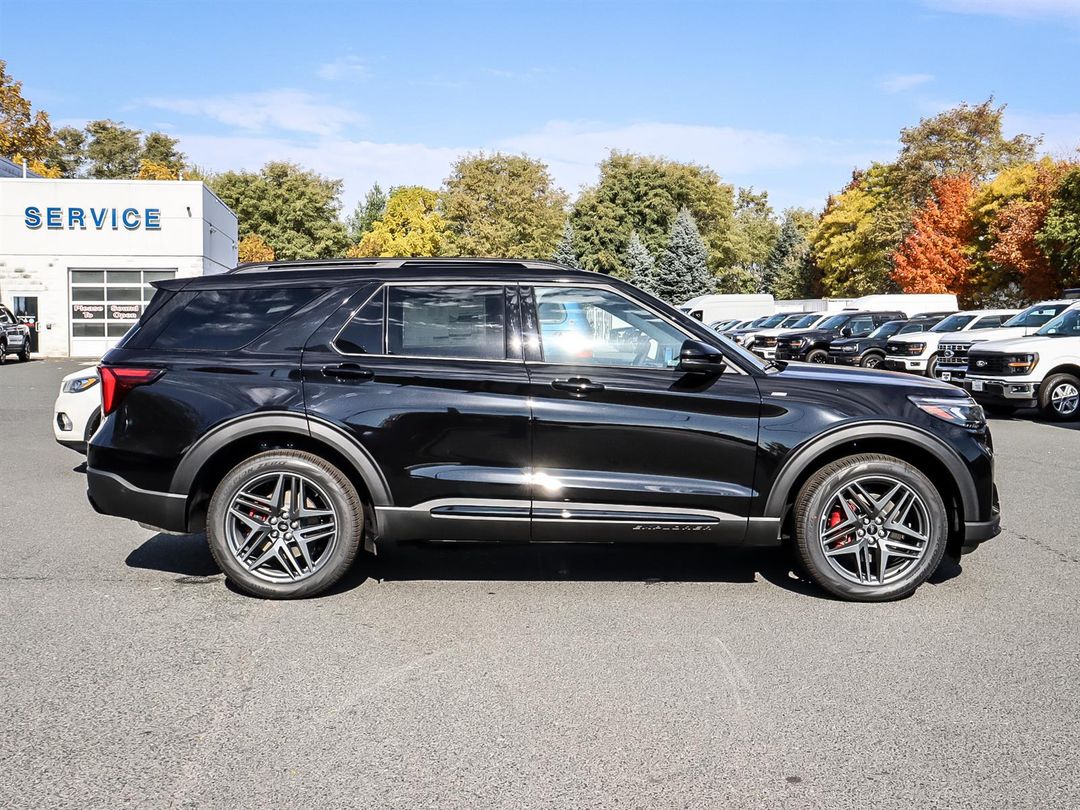 new 2025 Ford Explorer car, priced at $62,330