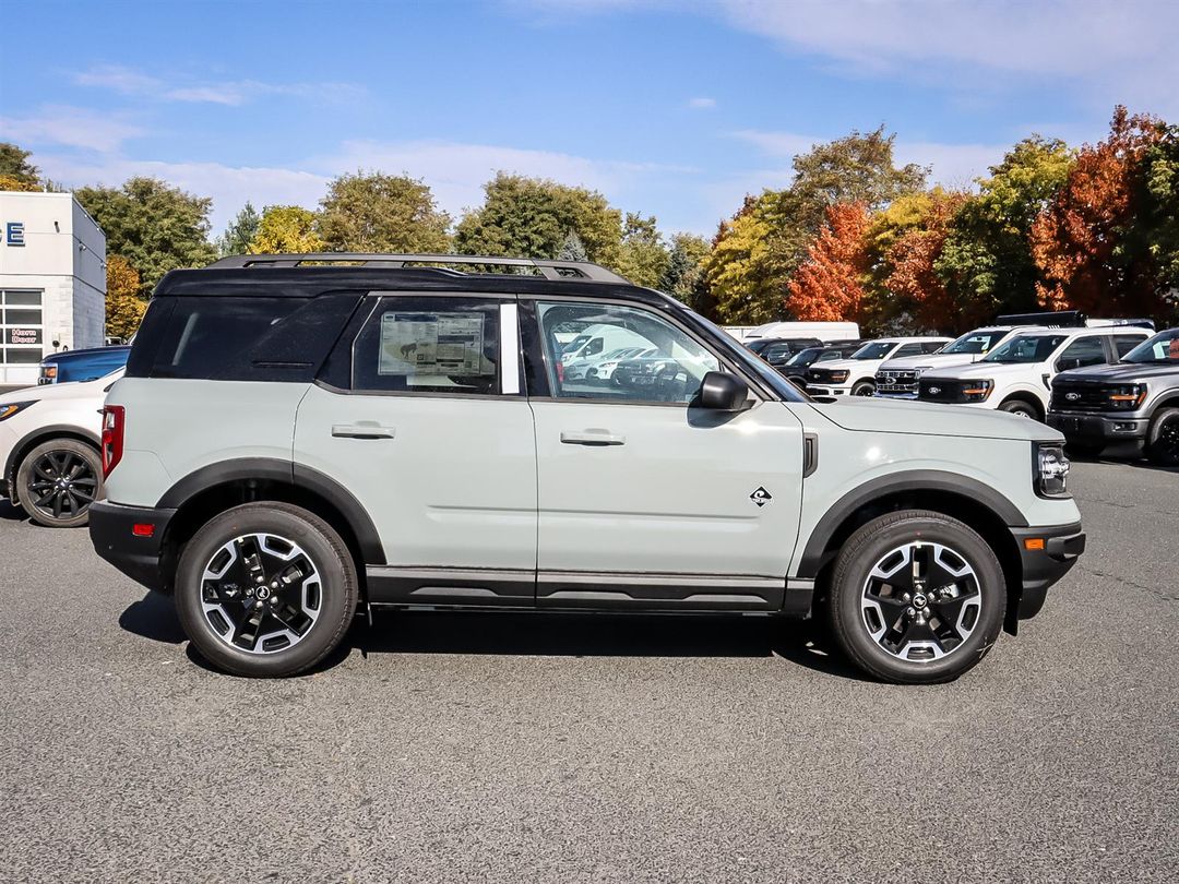 new 2024 Ford Bronco Sport car, priced at $43,670