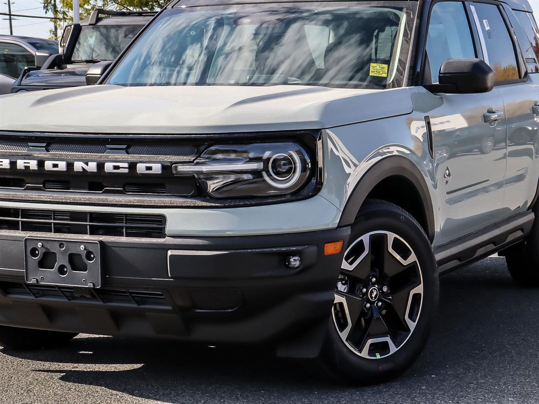 new 2024 Ford Bronco Sport car, priced at $43,670