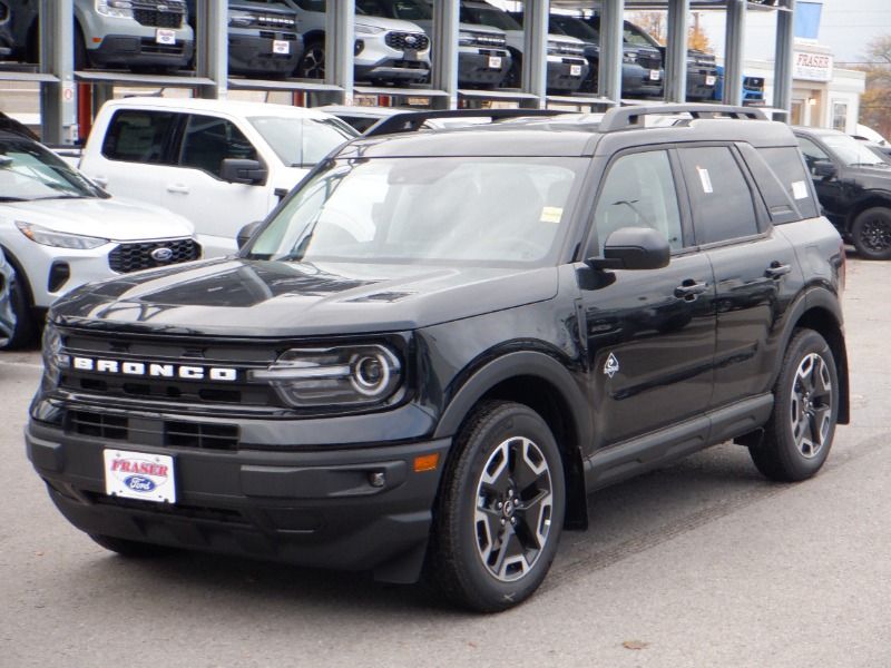 new 2024 Ford Bronco Sport car, priced at $47,923