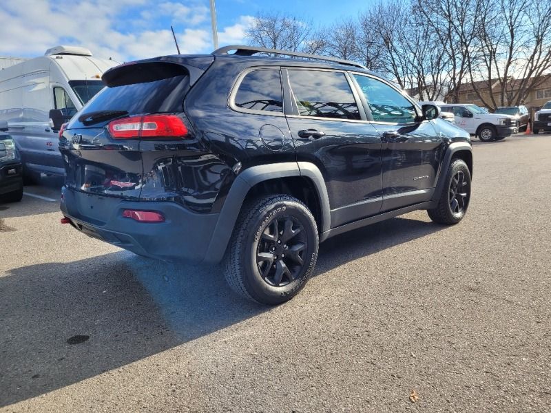 used 2016 Jeep Cherokee car, priced at $16,815