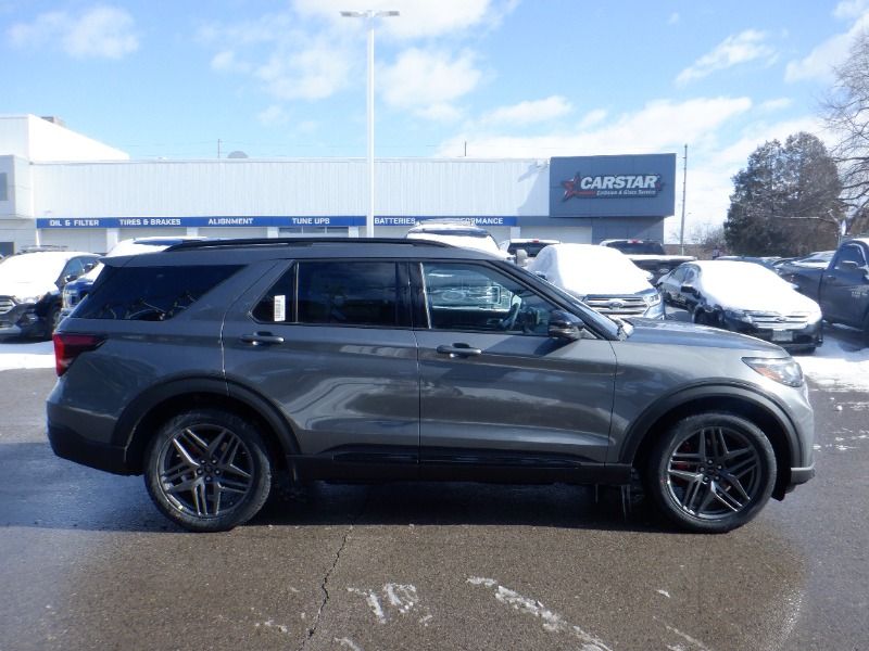 new 2025 Ford Explorer car, priced at $71,680