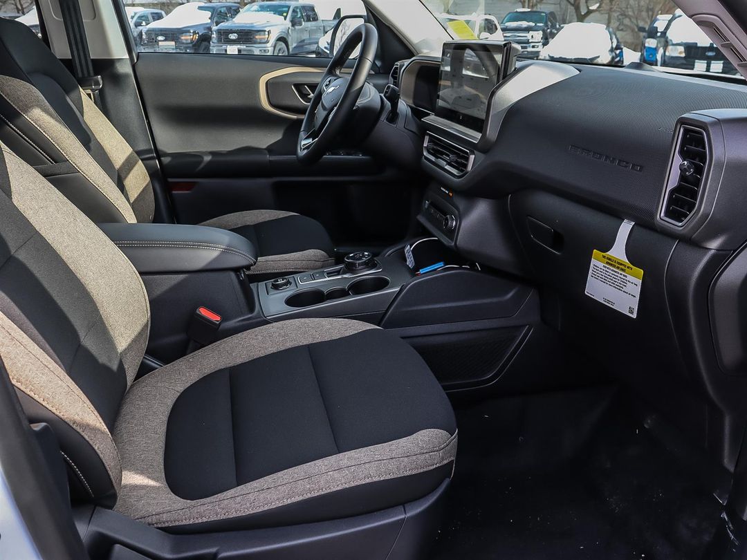 new 2025 Ford Bronco Sport car, priced at $41,945