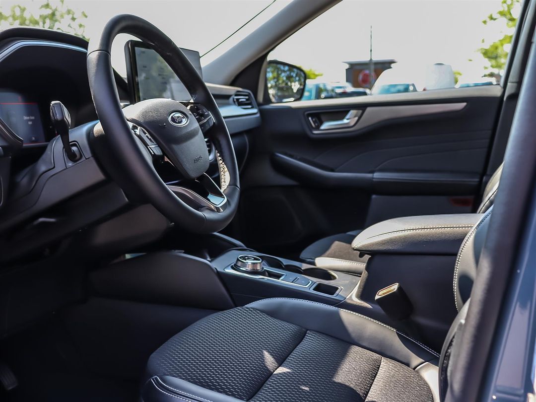 new 2025 Ford Escape car, priced at $43,194