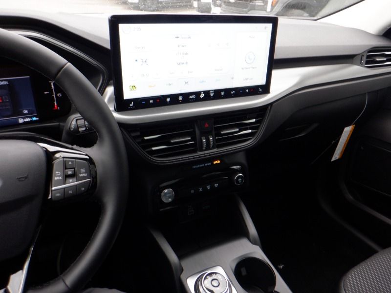 new 2025 Ford Escape car, priced at $45,644