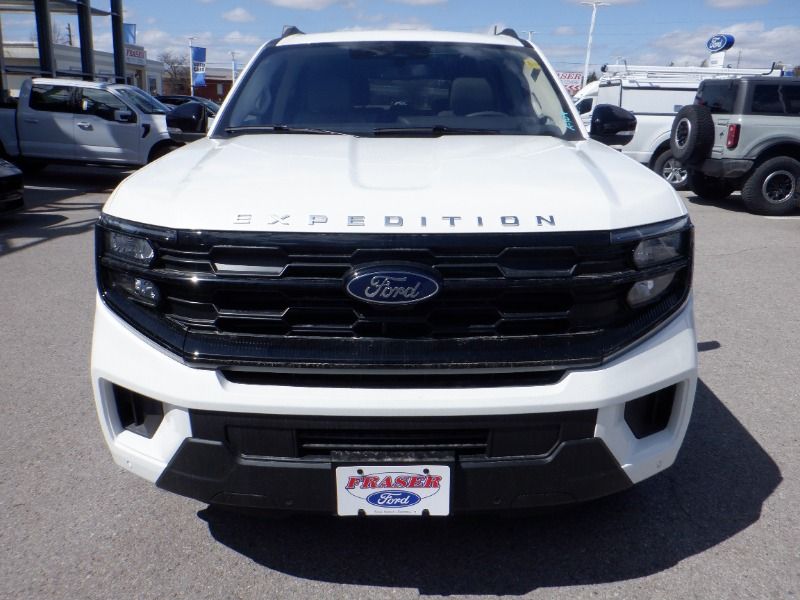 new 2025 Ford Expedition car, priced at $91,665
