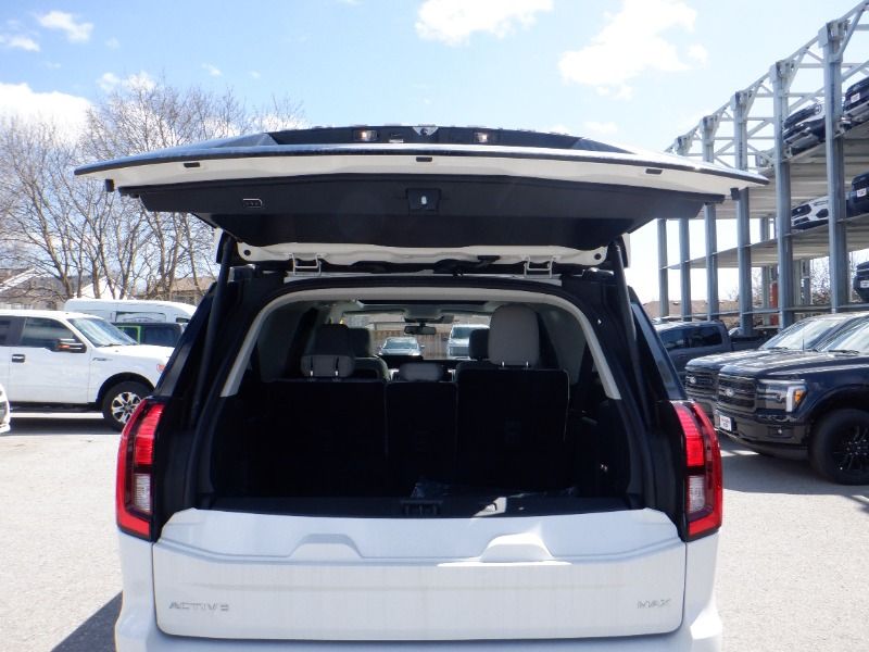 new 2025 Ford Expedition car, priced at $91,665