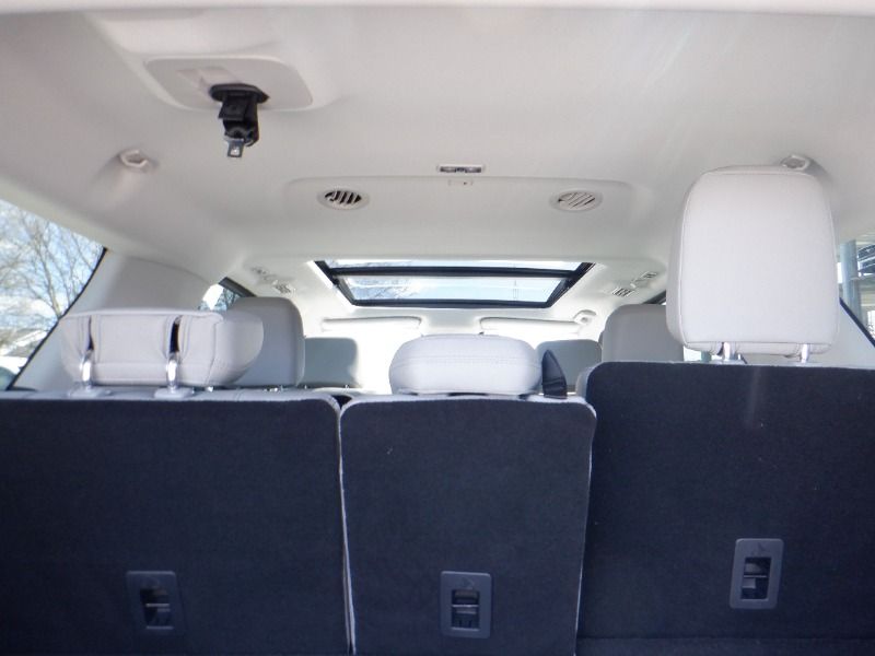 new 2025 Ford Expedition car, priced at $91,665