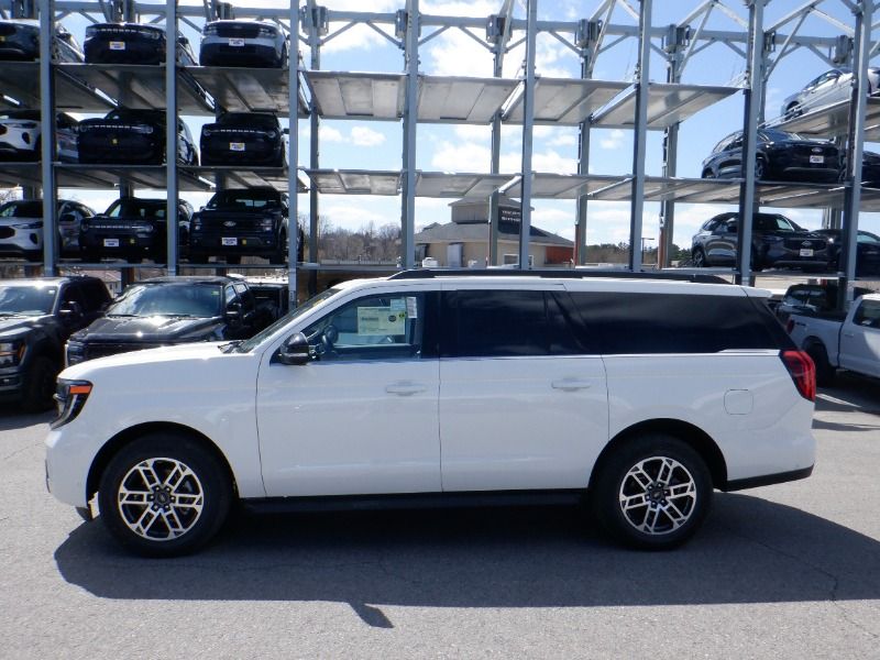 new 2025 Ford Expedition car, priced at $91,665