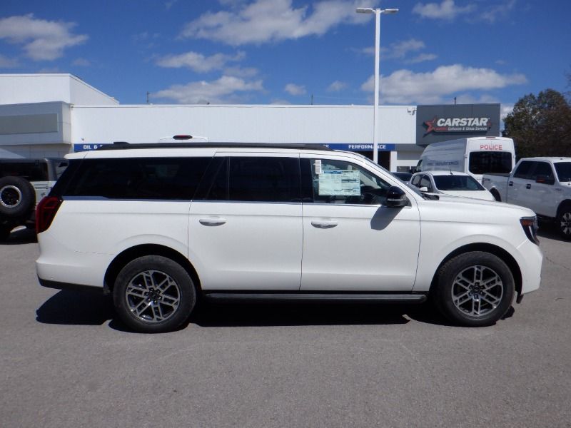 new 2025 Ford Expedition car, priced at $91,665